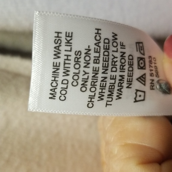 MAURICES Sz XL Cream and Coral button up long Sleeve shirt NWT CL# 61B - Picture 7 of 7